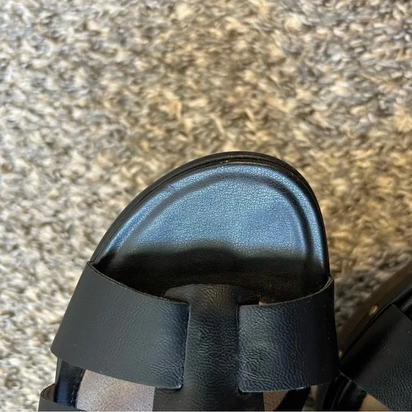 Naturalizer Women’s Black Slide‎ Sandals With Heel Size 8.5